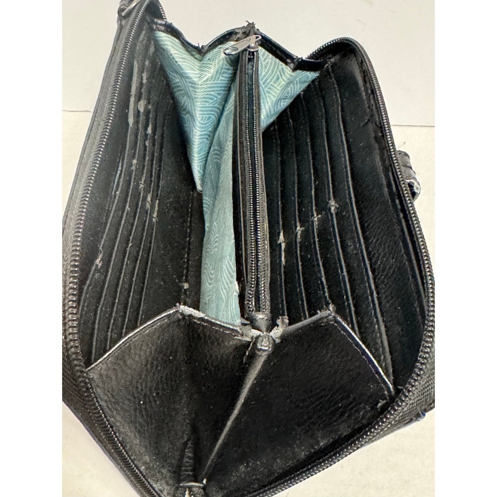 The Sak Iris Smartphone Wallet Black Leather - Picture 6 of 11